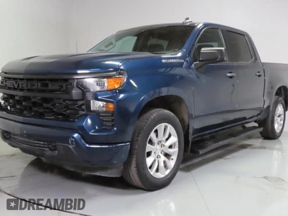 ✅ 2023 Chevrolet Silverado 1500 Custom • VIN: 3GCPABEK4PG182678 • Лот: 70355975. Опубликован ранее на Copart с пробегом 45 998 миль. Бесплатный доступ к архиву аукционных продаж из США и подробный отчёт об истории автомобиля на DreamBid. Изображение 2.