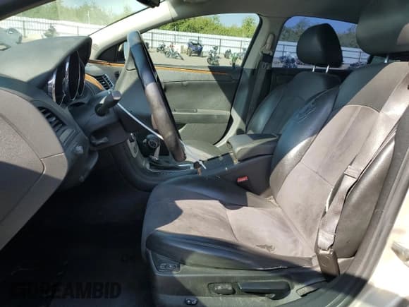 ✅ 2012 Chevrolet Malibu 2LT • VIN: 1G1ZD5E03CF358494 • Lot: 84641925. Listed on Copart with 171,031 mi. Free auction sales archive from the USA and detailed vehicle history report at DreamBid. Image 7.