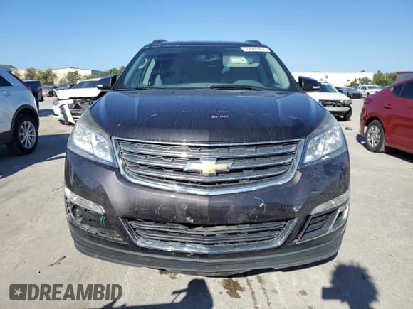 ✅ 2017 Chevrolet Traverse LT • VIN: 1GNKVHKD1HJ207017 • Lot: 72587454. Wystawiony na Copart z przebiegiem 85 604 mil. Bezpłatny archiwum sprzedaży aukcyjnych z USA i szczegółowy raport historii pojazdu na DreamBid. Zdjęcie 5.