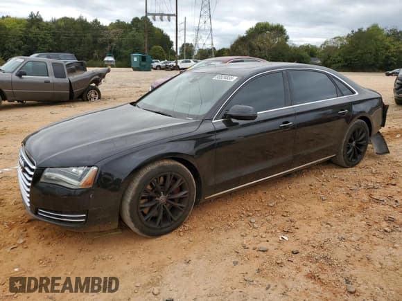 ✅ 2011 Audi A8 • VIN: WAURVAFD5BN016819 • Lot: 85524835. Wystawiony na Copart z przebiegiem 153 319 mil. Bezpłatny archiwum sprzedaży aukcyjnych z USA i szczegółowy raport historii pojazdu na DreamBid. Zdjęcie 1.