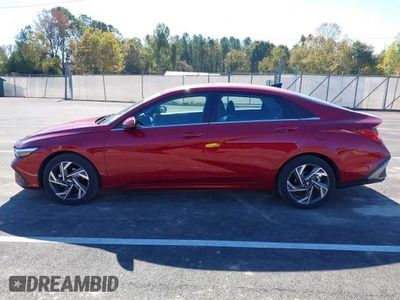 ✅ 2025 Hyundai Elantra SEL Convenience • VIN: KMHLS4DG3SU906088 • Lot: 43623215. Wystawiony na IAAI z przebiegiem 16 408 mil. Bezpłatny archiwum sprzedaży aukcyjnych z USA i szczegółowy raport historii pojazdu na DreamBid. Zdjęcie 14.