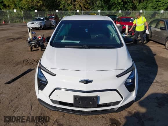 2023 Chevrolet Bolt EV 1LT с VIN 1G1FW6S03P4177551, выставлен на аукционе IAAI как лот 43268482 с пробегом 31 585 миль миль и . История ставок и продаж доступна на DreamBid. Изображение 12.