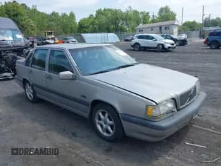 ✅ 1996 Volvo 850 Grand Lux • VIN: YV1LS5544T1279056 • Лот: 42798485. Опубликован ранее на IAAI с пробегом 1 002 584 миль. Бесплатный доступ к архиву аукционных продаж из США и подробный отчёт об истории автомобиля на DreamBid. Изображение 1.