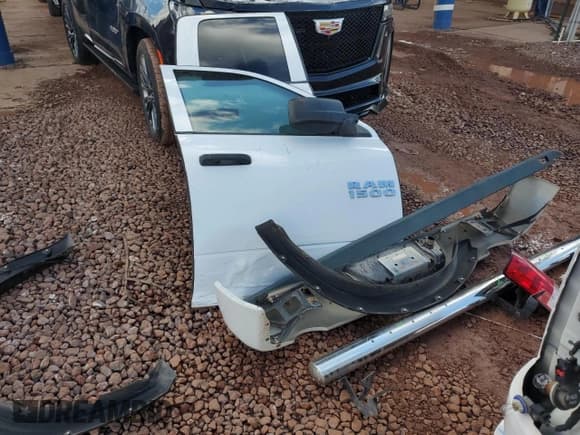 ✅ 2017 Ram 1500 Tradesman • VIN: 1C6RR6FT9HS610147 • Lot: 93645415. Wystawiony na Copart z przebiegiem 86 592 mil. Bezpłatny archiwum sprzedaży aukcyjnych z USA i szczegółowy raport historii pojazdu na DreamBid. Zdjęcie 12.