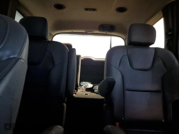 ✅ 2021 Kia Telluride S • VIN: 5XYP6DHC3MG123357 • Lot: 80869285. Wystawiony na Copart z przebiegiem 63 998 mil. Bezpłatny archiwum sprzedaży aukcyjnych z USA i szczegółowy raport historii pojazdu na DreamBid. Zdjęcie 10.