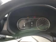 ✅ 2018 Nissan Kicks S • VIN: 3N1CP5CU9JL530821 • Lot: 71975755. Wystawiony na Copart z przebiegiem 136 031 mil. Bezpłatny archiwum sprzedaży aukcyjnych z USA i szczegółowy raport historii pojazdu na DreamBid. Zdjęcie 9.