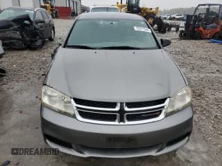 ✅ 2013 Dodge Avenger SE • VIN: 1C3CDZAB2DN755802 • Lot: 72471544. Wystawiony na Copart z przebiegiem 121 785 mil. Bezpłatny archiwum sprzedaży aukcyjnych z USA i szczegółowy raport historii pojazdu na DreamBid. Zdjęcie 5.