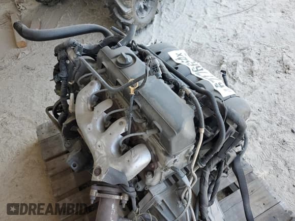 ✅ 2018 Chevrolet Silverado 1500 • VIN: ENG1NEANDTRANS • Лот: 67776664. Опубликован ранее на Copart с пробегом Не указан. Бесплатный доступ к архиву аукционных продаж из США и подробный отчёт об истории автомобиля на DreamBid. Изображение 9.