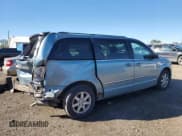 ✅ 2010 Chrysler Town & Country Touring • VIN: 2A4RR5D13AR260410 • Lot: 90798655. Wystawiony na Copart z przebiegiem 161 568 mil. Bezpłatny archiwum sprzedaży aukcyjnych z USA i szczegółowy raport historii pojazdu na DreamBid. Zdjęcie 3.