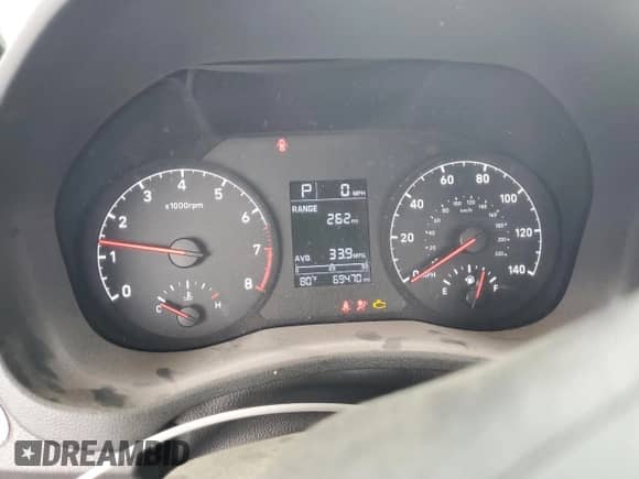 2018 Hyundai Accent SEL z VIN 3KPC24A33JE029122, wystawiony jako Copart lot #63623224 z przebiegiem 69 470 mil mil oraz Szkoda całkowita • Salvage title. Historia ofert i sprzedaży dostępna na DreamBid. Obrazek 9.