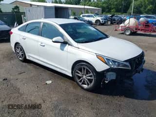 2017 Hyundai Sonata Sport с VIN 5NPE34AB6HH498353, выставлен на аукционе IAAI как лот 42567448 с пробегом 108 379 миль миль и . История ставок и продаж доступна на DreamBid. Изображение 1.