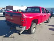✅ 2007 Chevrolet Silverado 2500HD 1LT • VIN: 1GCHK23657F549757 • Lot: 43559026. Wystawiony na IAAI z przebiegiem 210 906 mil. Bezpłatny archiwum sprzedaży aukcyjnych z USA i szczegółowy raport historii pojazdu na DreamBid. Zdjęcie 4.