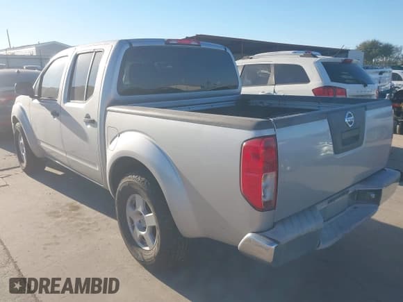 ✅ 2007 Nissan Frontier SE • VIN: 1N6AD07U57C400076 • Lot: 43886347. Listed on IAAI with 169,458 mi. Free auction sales archive from the USA and detailed vehicle history report at DreamBid. Image 3.