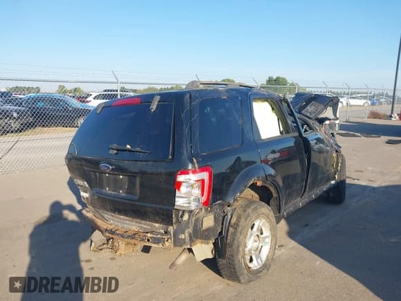 ✅ 2009 Ford Escape XLT • VIN: 1FMCU93759KB78921 • Лот: 43325735. Опубликован ранее на IAAI с пробегом Не указан. Бесплатный доступ к архиву аукционных продаж из США и подробный отчёт об истории автомобиля на DreamBid. Изображение 4.