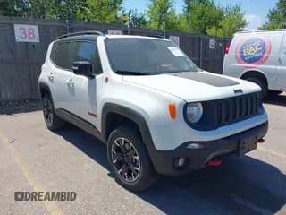 ✅ 2023 Jeep Renegade Trailhawk • VIN: ZACNJDC18PPP70818 • Lot: 42877777. Wystawiony na IAAI z przebiegiem 43 639 mil. Bezpłatny archiwum sprzedaży aukcyjnych z USA i szczegółowy raport historii pojazdu na DreamBid. Zdjęcie 1.