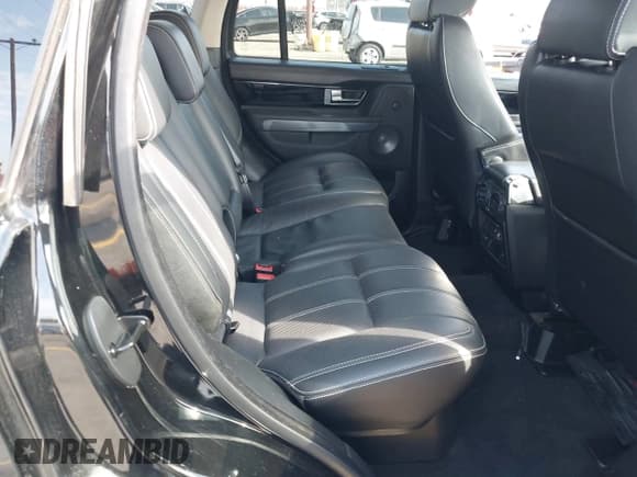 ✅ 2010 Land Rover Range Rover Sport HSE Lux • VIN: SALSK2D42AA243776 • Lot: 43241053. Listed on IAAI with 68,101 mi. Free auction sales archive from the USA and detailed vehicle history report at DreamBid. Image 8.