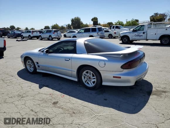 ✅ 2000 Pontiac Firebird Formula • VIN: 2G2FV22GXY2128679 • Lot: 71265065. Listed on Copart with 139,726 mi. Free auction sales archive from the USA and detailed vehicle history report at DreamBid. Image 2.