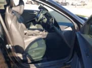 ✅ 2023 Kia Niro EX • VIN: KNDCR3LE3P5062081 • Lot: 42023517. Wystawiony na IAAI z przebiegiem 57 754 mil. Bezpłatny archiwum sprzedaży aukcyjnych z USA i szczegółowy raport historii pojazdu na DreamBid. Zdjęcie 5.