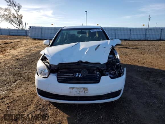 2011 Hyundai Accent GLS z VIN KMHCN4AC5BU607596, wystawiony jako Copart lot #79515184 z przebiegiem 137 475 mil mil oraz Szkoda całkowita • Salvage title. Historia ofert i sprzedaży dostępna na DreamBid. Obrazek 5.