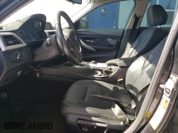 ✅ 2013 BMW 3 Series 328i • VIN: WBA3A5C56DF359299 • Lot: 92868045. Listed on Copart with 132,119 mi. Free auction sales archive from the USA and detailed vehicle history report at DreamBid. Image 7.