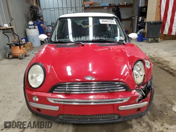 ✅ 2002 MINI Hardtop • VIN: WMWRC33452TC35333 • Lot: 44447425. Wystawiony na Copart z przebiegiem 166 353 mil. Bezpłatny archiwum sprzedaży aukcyjnych z USA i szczegółowy raport historii pojazdu na DreamBid. Zdjęcie 5.