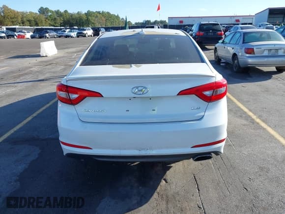 ✅ 2015 Hyundai Sonata Eco • VIN: 5NPE24AA6FH161656 • Лот: 43707149. Опубликован ранее на IAAI с пробегом 149 165 миль. Бесплатный доступ к архиву аукционных продаж из США и подробный отчёт об истории автомобиля на DreamBid. Изображение 16.