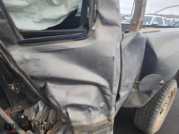 ✅ 2013 Chevrolet Silverado 1500 LS • VIN: 1GCRKREA2DZ147428 • Lot: 43851169. Wystawiony na IAAI z przebiegiem 187 046 mil. Bezpłatny archiwum sprzedaży aukcyjnych z USA i szczegółowy raport historii pojazdu na DreamBid. Zdjęcie 47.