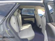 ✅ 2024 Hyundai Tucson SEL • VIN: 5NMJFCDE5RH312807 • Lot: 43211979. Wystawiony na IAAI z przebiegiem 15 221 mil. Bezpłatny archiwum sprzedaży aukcyjnych z USA i szczegółowy raport historii pojazdu na DreamBid. Zdjęcie 8.