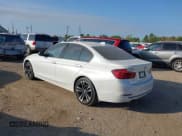 ✅ 2018 BMW 3 Series 330i • VIN: WBA8B9G58JNV00220 • Lot: 43516070. Wystawiony na IAAI z przebiegiem 113 508 mil. Bezpłatny archiwum sprzedaży aukcyjnych z USA i szczegółowy raport historii pojazdu na DreamBid. Zdjęcie 3.
