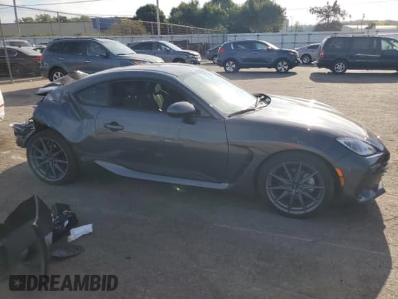 ✅ 2023 Subaru BRZ Limited • VIN: JF1ZDBF16P8703837 • Лот: 71072594. Опубликован ранее на Copart с пробегом 40 744 миль. Бесплатный доступ к архиву аукционных продаж из США и подробный отчёт об истории автомобиля на DreamBid. Изображение 4.