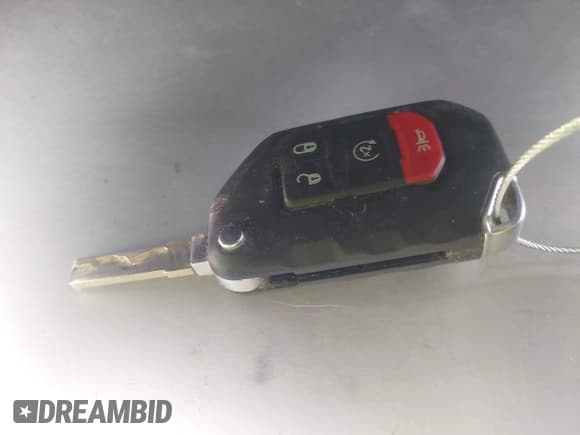 ✅ 2022 Jeep Gladiator Willys Sport • VIN: 1C6HJTAG7NL161701 • Lot: 42097144. Wystawiony na IAAI z przebiegiem 32 989 mil. Bezpłatny archiwum sprzedaży aukcyjnych z USA i szczegółowy raport historii pojazdu na DreamBid. Zdjęcie 11.