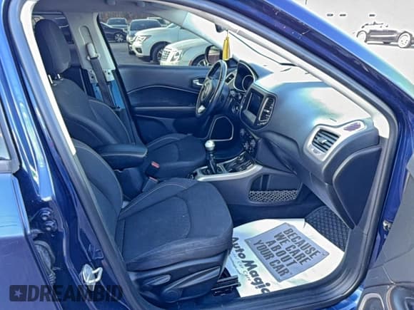 ✅ 2019 Jeep Compass Sport • VIN: 3C4NJDAB3KT601077 • Lot: 94959485. Listed on Copart with 105,781 mi. Free auction sales archive from the USA and detailed vehicle history report at DreamBid. Image 5.