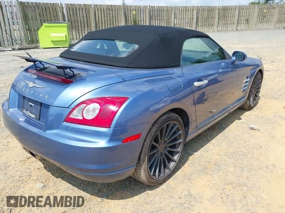 ✅ 2006 Chrysler Crossfire Limited • VIN: 1C3AN65L06X063275 • Лот: 42811399. Опубликован ранее на IAAI с пробегом 169 539 миль. Бесплатный доступ к архиву аукционных продаж из США и подробный отчёт об истории автомобиля на DreamBid. Изображение 4.