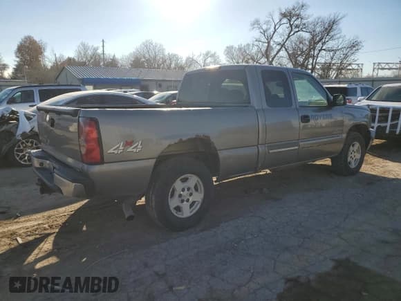✅ 2006 Chevrolet Silverado 1500 LT1 • VIN: 2GCEK19N961200277 • Лот: 84106764. Опубликован ранее на Copart с пробегом 377 603 миль. Бесплатный доступ к архиву аукционных продаж из США и подробный отчёт об истории автомобиля на DreamBid. Изображение 3.
