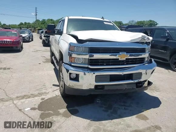 ✅ 2015 Chevrolet Silverado 2500HD LT • VIN: 1GC1KVEG9FF632177 • Лот: 57947215. Опубликован ранее на Copart с пробегом 232 492 миль. Бесплатный доступ к архиву аукционных продаж из США и подробный отчёт об истории автомобиля на DreamBid. Изображение 13.