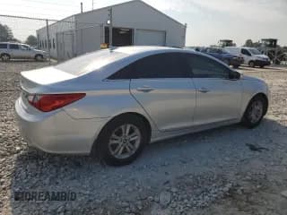 ✅ 2013 Hyundai Sonata GLS • VIN: 5NPEB4ACXDH692602 • Lot: 67392454. Listed on Copart with 193,552 mi. Free auction sales archive from the USA and detailed vehicle history report at DreamBid. Image 3.