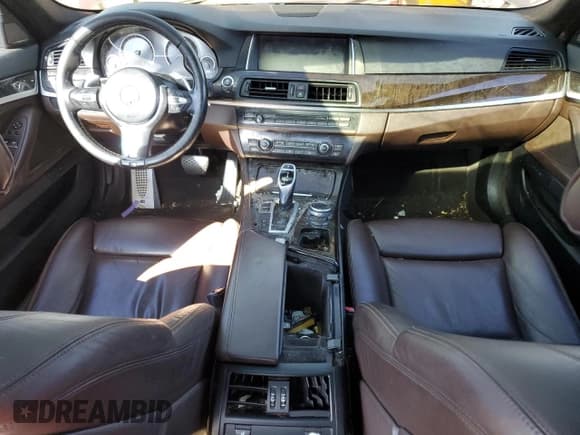 ✅ 2016 BMW 5 Series 535i xDrive • VIN: WBA5B3C59GG252823 • Lot: 89860725. Listed on Copart with 185,407 mi. Free auction sales archive from the USA and detailed vehicle history report at DreamBid. Image 8.