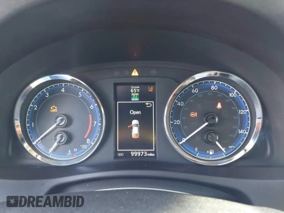 ✅ 2017 Toyota Corolla L • VIN: 5YFBURHE7HP589633 • Lot: 42046914. Listed on IAAI with 99,973 mi. Free auction sales archive from the USA and detailed vehicle history report at DreamBid. Image 7.