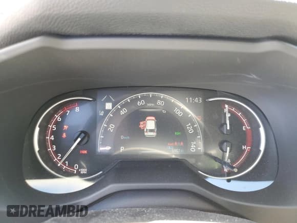 ✅ 2025 Toyota RAV4 XLE • VIN: 2T3W1RFV2SC311198 • Lot: 82621355. Listed on Copart with 5,401 mi. Free auction sales archive from the USA and detailed vehicle history report at DreamBid. Image 9.