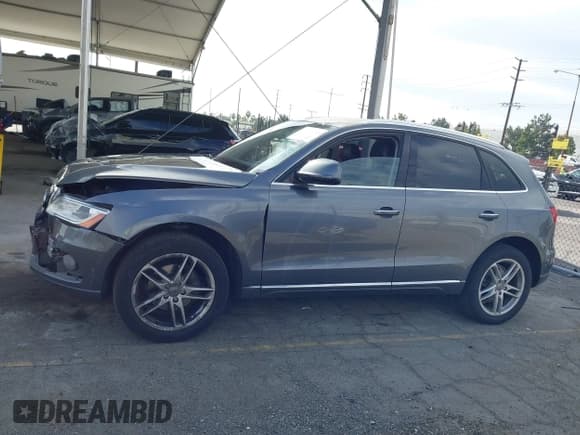 ✅ 2016 Audi Q5 Premium Plus • VIN: WA1L2AFP3GA027967 • Lot: 43656741. Wystawiony na IAAI z przebiegiem 73 766 mil. Bezpłatny archiwum sprzedaży aukcyjnych z USA i szczegółowy raport historii pojazdu na DreamBid. Zdjęcie 14.