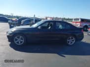 ✅ 2015 BMW 3 Series 328i xDrive • VIN: WBA3B5G57FNS17026 • Lot: 43560064. Wystawiony na IAAI z przebiegiem 65 791 mil. Bezpłatny archiwum sprzedaży aukcyjnych z USA i szczegółowy raport historii pojazdu na DreamBid. Zdjęcie 14.