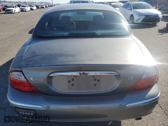 ✅ 2003 Jaguar S-Type • VIN: SAJEA01U03HM57757 • Lot: 73440434. Wystawiony na Copart z przebiegiem 188 389 mil. Bezpłatny archiwum sprzedaży aukcyjnych z USA i szczegółowy raport historii pojazdu na DreamBid. Zdjęcie 6.