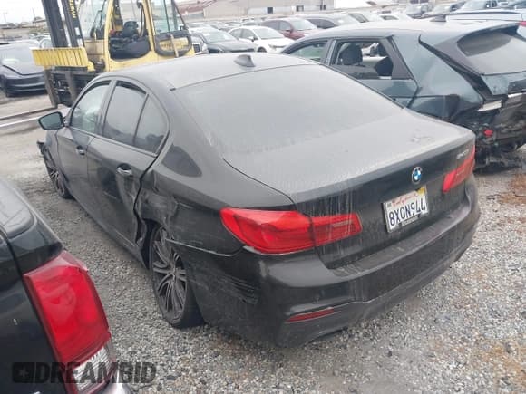 ✅ 2018 BMW 5 Series 540i • VIN: WBAJE5C5XJWA97667 • Lot: 41481362. Listed on IAAI with Not provided. Free auction sales archive from the USA and detailed vehicle history report at DreamBid. Image 3.