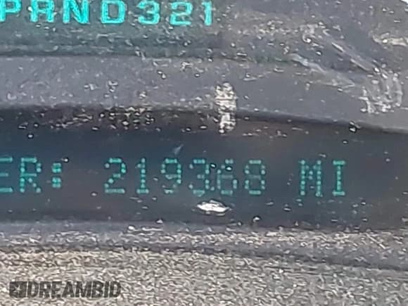 ✅ 2003 Chevrolet Suburban LS • VIN: 3GNEC16ZX3G123952 • Lot: 43382082. Listed on IAAI with 219,368 mi. Free auction sales archive from the USA and detailed vehicle history report at DreamBid. Image 15.