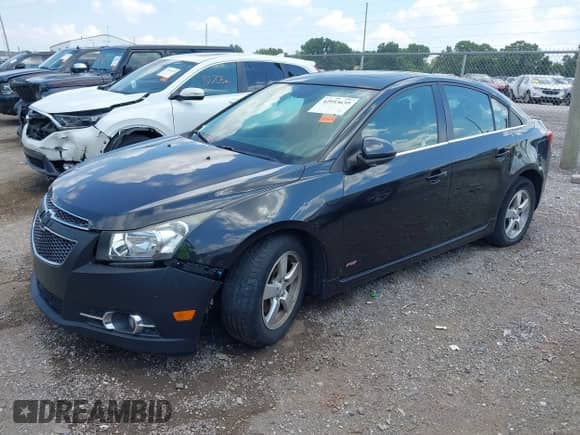 2014 Chevrolet Cruze 1LT с VIN 1G1PC5SB0E7320296, выставлен на аукционе IAAI как лот 42953639 с пробегом 170 461 миль миль и . История ставок и продаж доступна на DreamBid. Изображение 2.