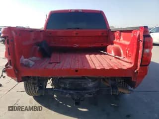 ✅ 2018 Chevrolet Silverado 1500 Custom • VIN: 3GCUKPECXJG296259 • Лот: 73324234. Опубликован ранее на Copart с пробегом 101 989 миль. Бесплатный доступ к архиву аукционных продаж из США и подробный отчёт об истории автомобиля на DreamBid. Изображение 6.