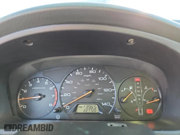 ✅ 2002 Honda Odyssey EX-L • VIN: 2HKRL18912H540373 • Лот: 85757615. Опубликован ранее на Copart с пробегом 227 720 миль. Бесплатный доступ к архиву аукционных продаж из США и подробный отчёт об истории автомобиля на DreamBid. Изображение 9.