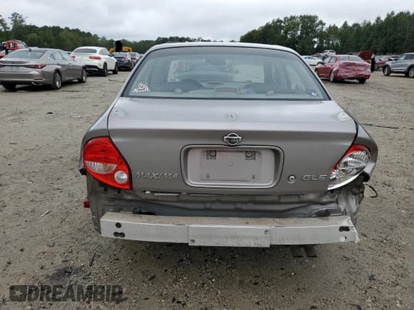 ✅ 2001 Nissan Maxima SE • VIN: JN1CA31A21T100459 • Lot: 80755265. Listed on Copart with 105,279 mi. Free auction sales archive from the USA and detailed vehicle history report at DreamBid. Image 6.