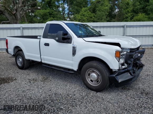 ✅ 2022 Ford F-250 XL • VIN: 1FTBF2A60NEF41677 • Lot: 53192155. Wystawiony na Copart z przebiegiem 11 439 mil. Bezpłatny archiwum sprzedaży aukcyjnych z USA i szczegółowy raport historii pojazdu na DreamBid. Zdjęcie 4.