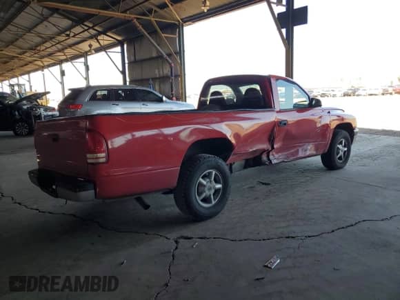✅ 1998 Dodge Dakota SLT • VIN: 1B7GL26X4WS614987 • Лот: 69105064. Размещён на Copart с пробегом 101 109 миль миль. Получите бесплатный доступ к архиву аукционных продаж из США и посмотрите подробный отчёт об истории автомобиля на DreamBid. Изображение 3.